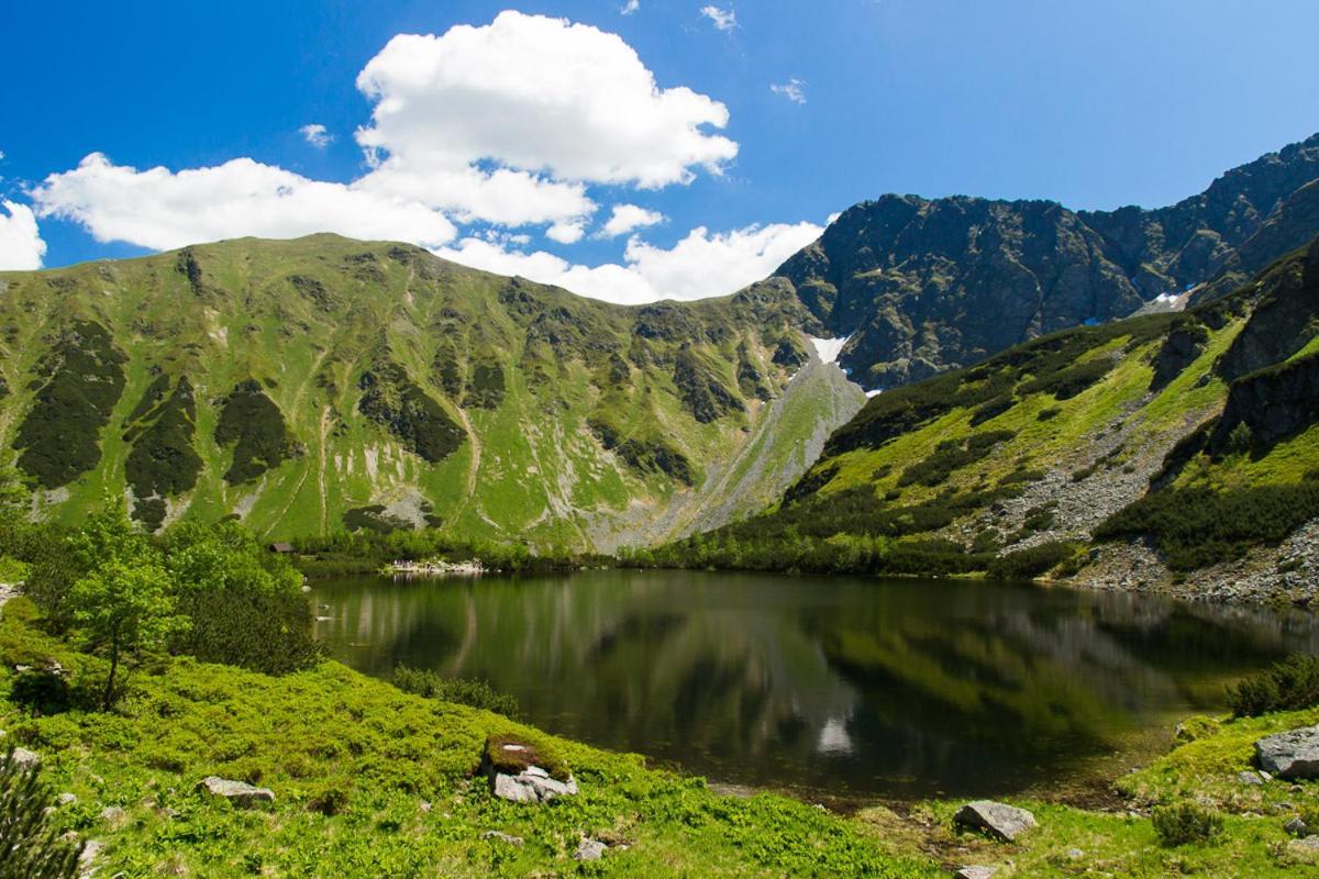 2- Postelova Izba S Kupelnou Emka V Penzion Trstená Buitenkant foto